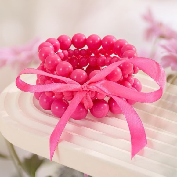 Jewelry - ❀ 2/$20 5PC Classic Hot Pink Faux Pearl Bracelet Bundle Set